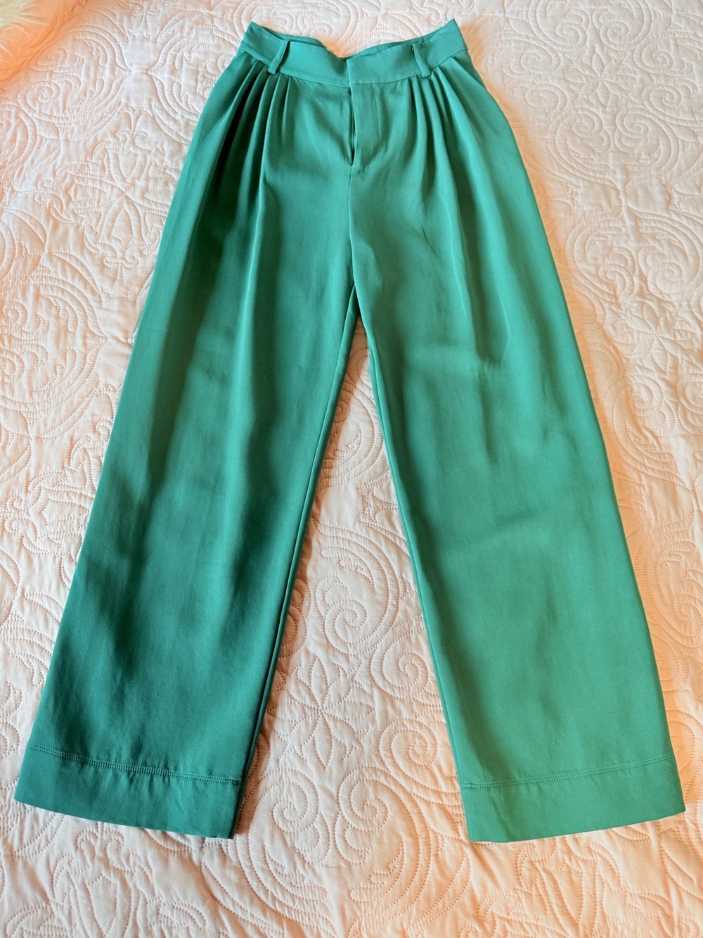 Equipment Armand Green Wide Leg Pleated Trousers Size 2 Luxury Viscose Blend